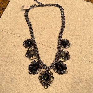 Black detailed necklace